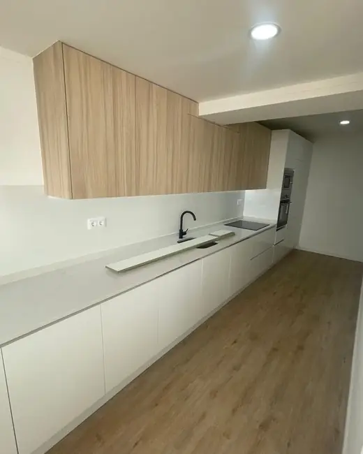 Cozinha — remodelação completa, obra da Rabisco Boreal